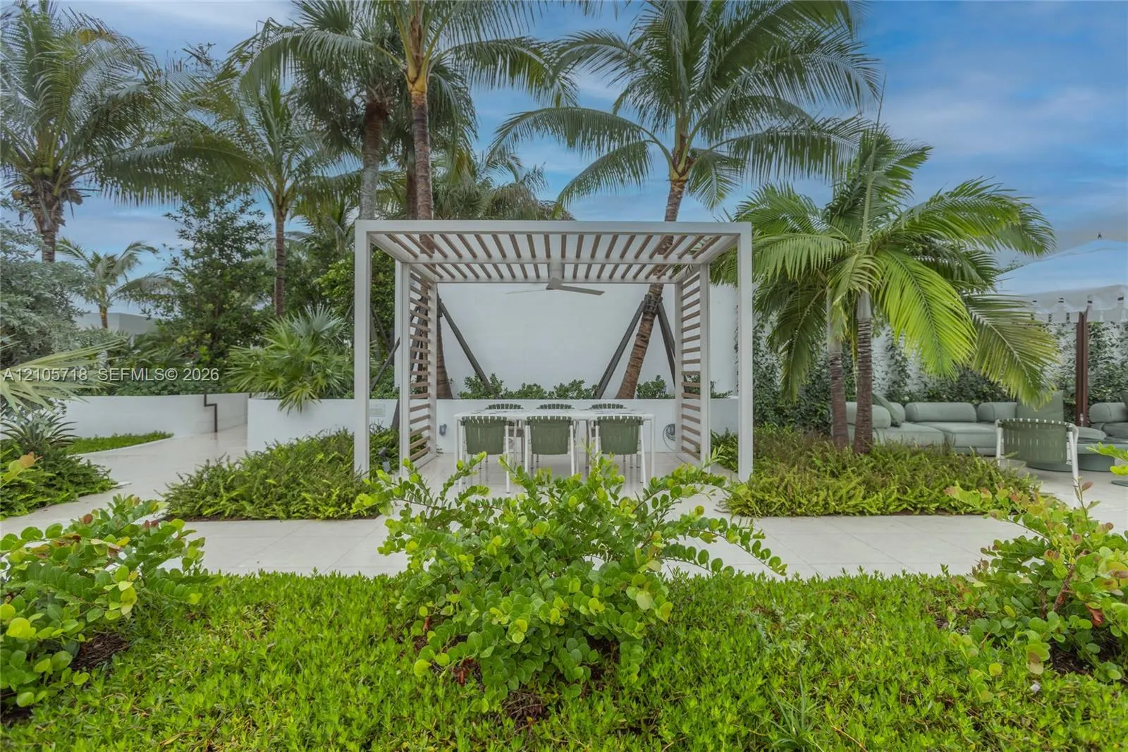 2200 Brickell Avenue #GV16