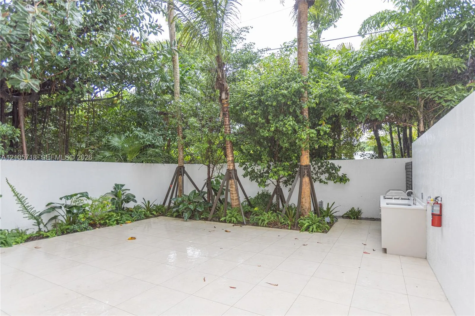 2200 Brickell Avenue #GV16