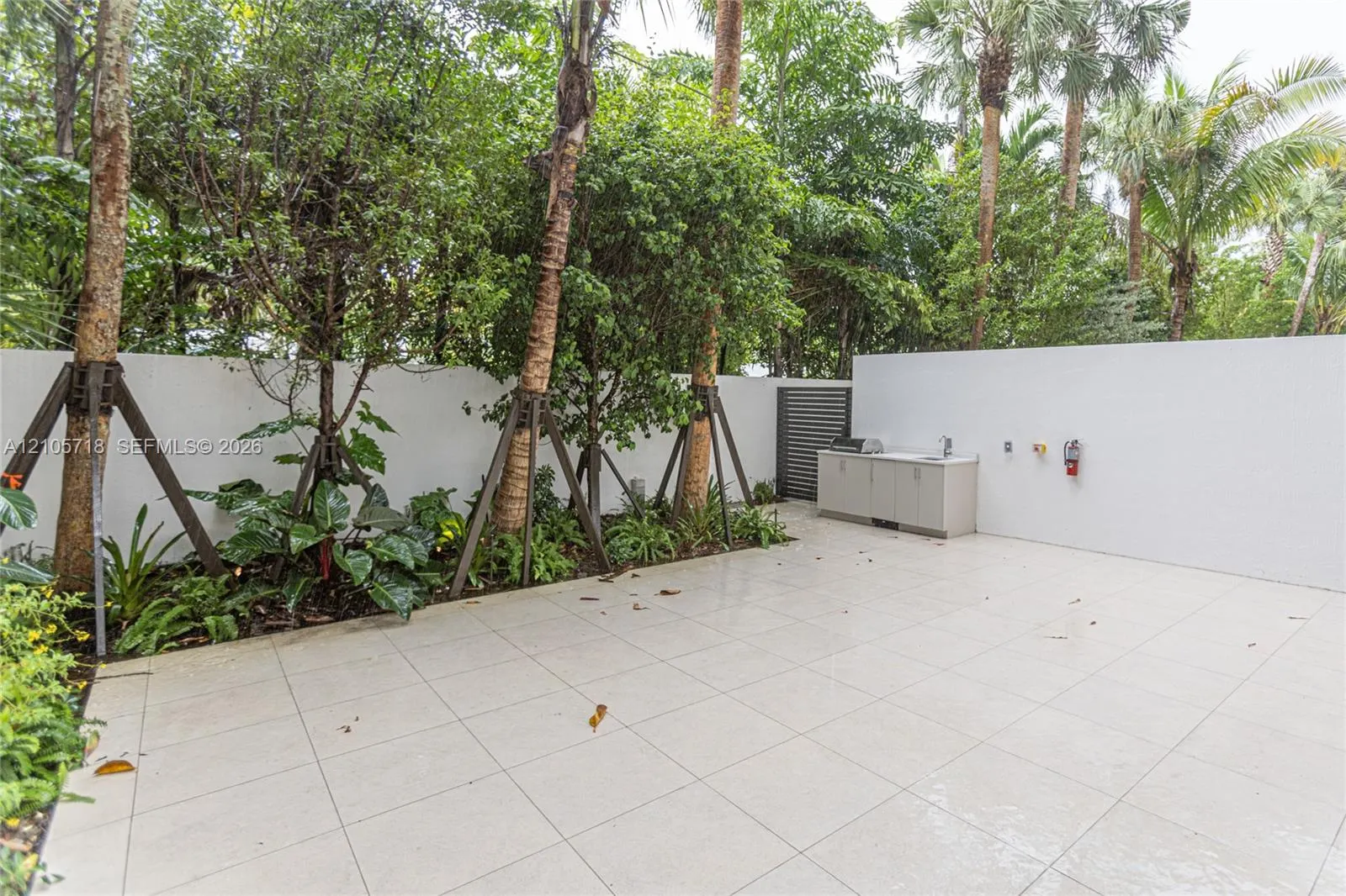2200 Brickell Avenue #GV16