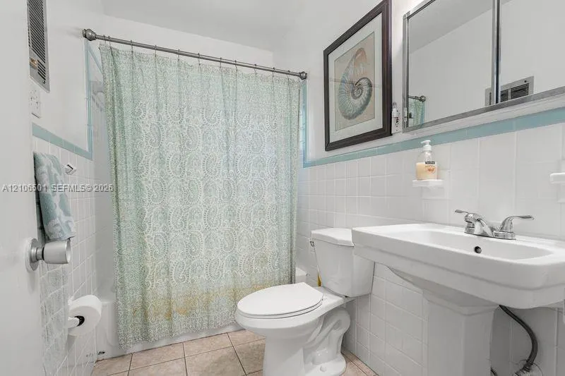 2033 NE 33rd Avenue #3