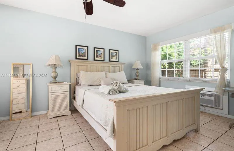 2033 NE 33rd Avenue #3