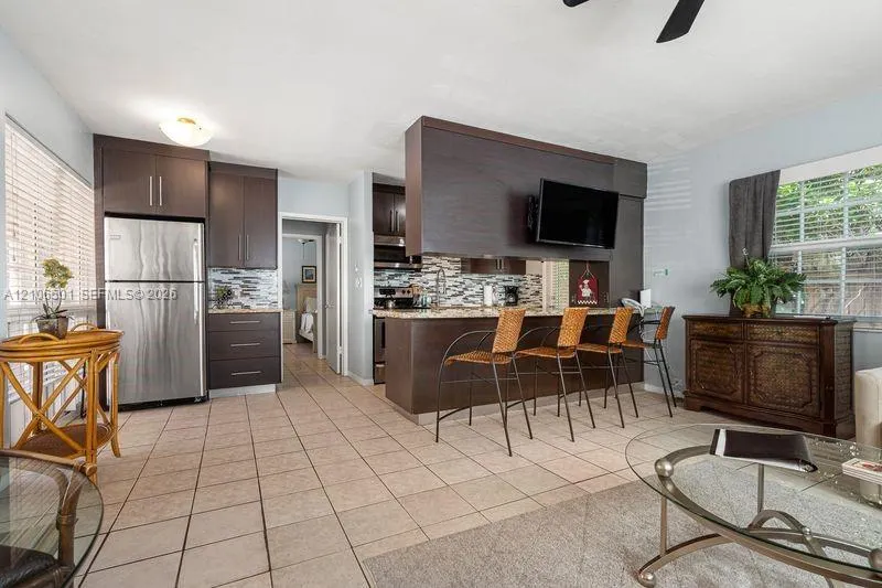 2033 NE 33rd Avenue #3