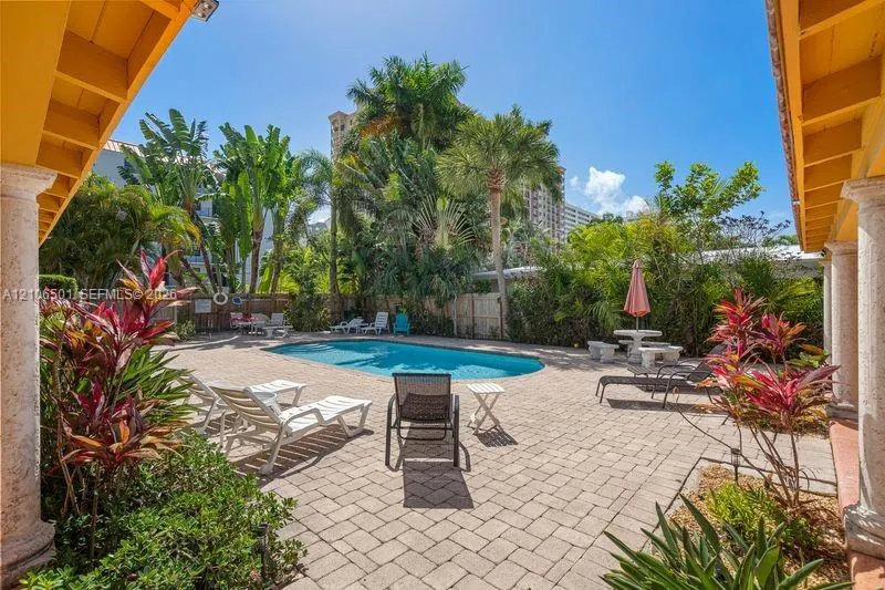 2033 NE 33rd Avenue #3