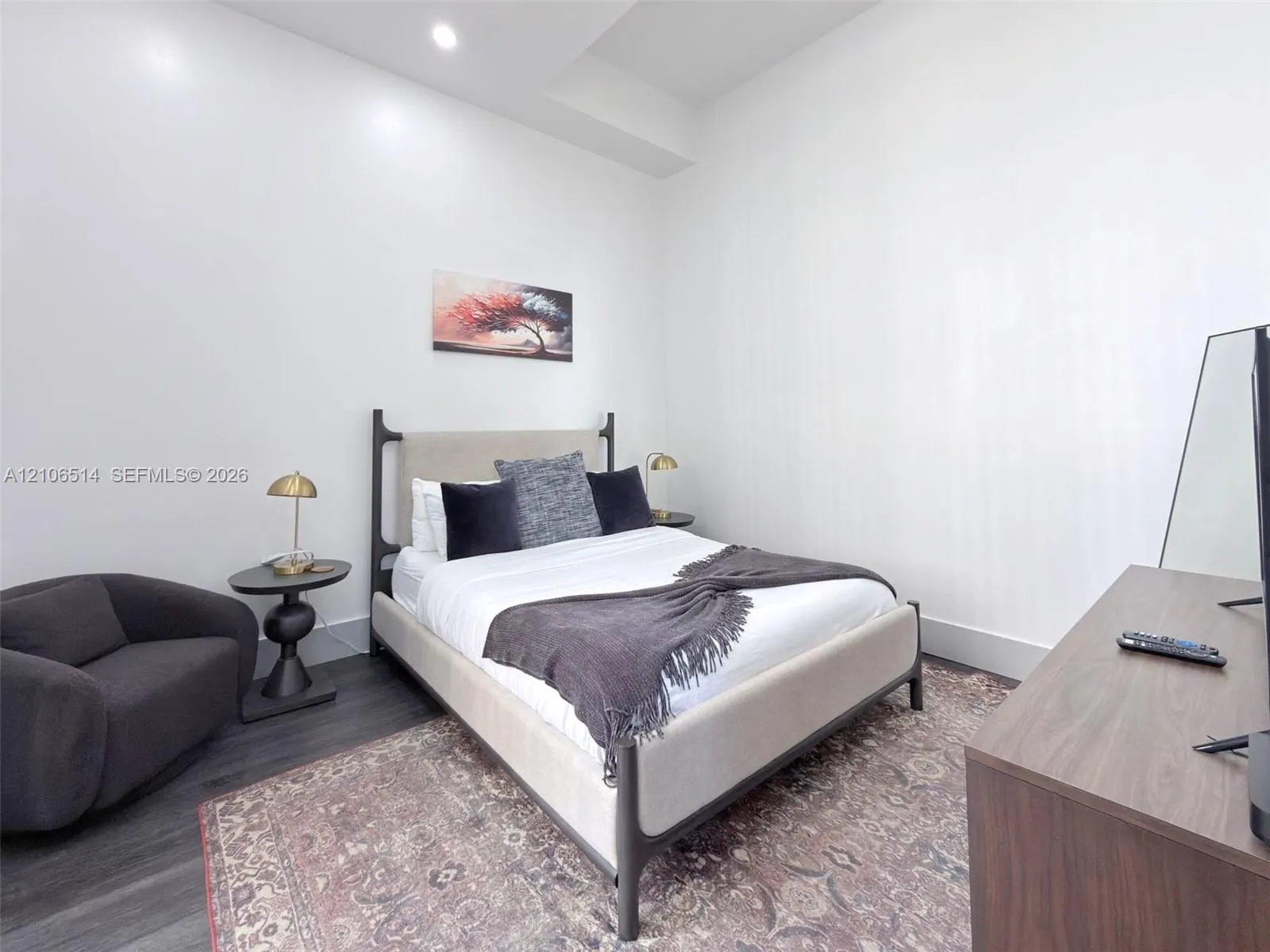 1200 Brickell Bay Drive #1406