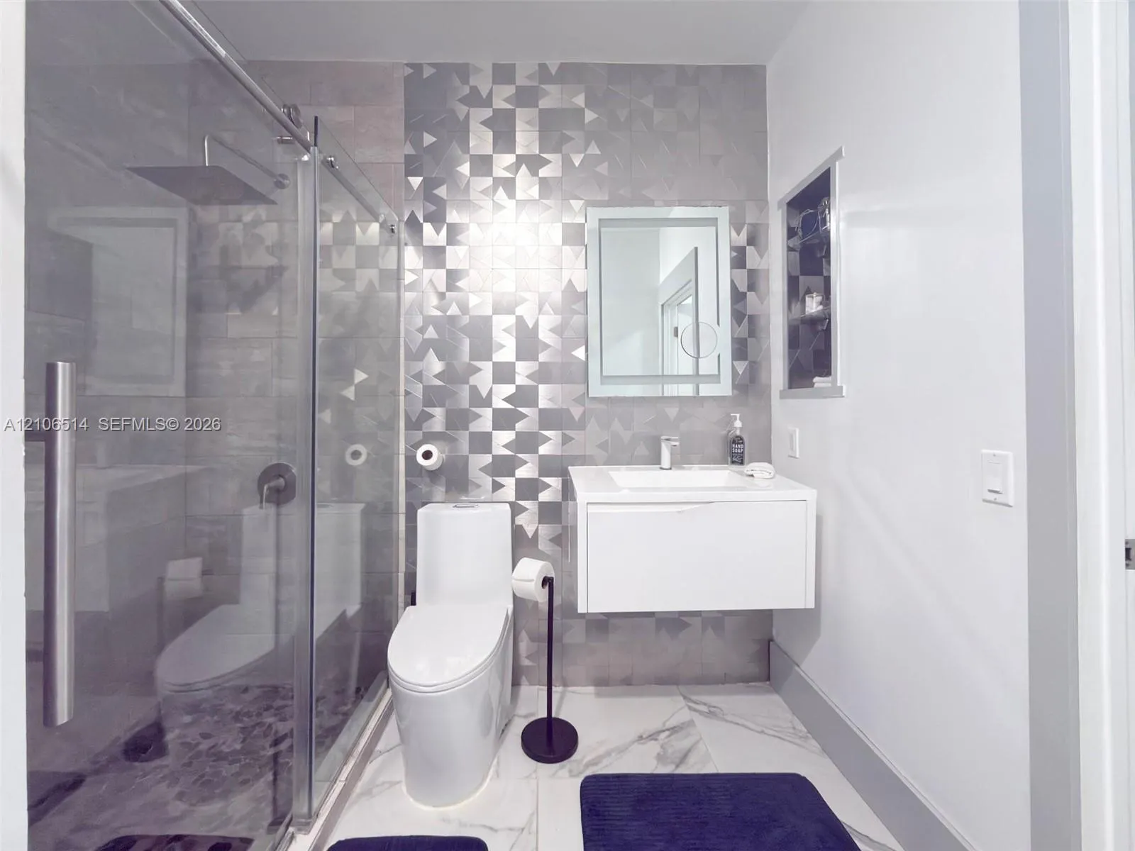 1200 Brickell Bay Drive #1406