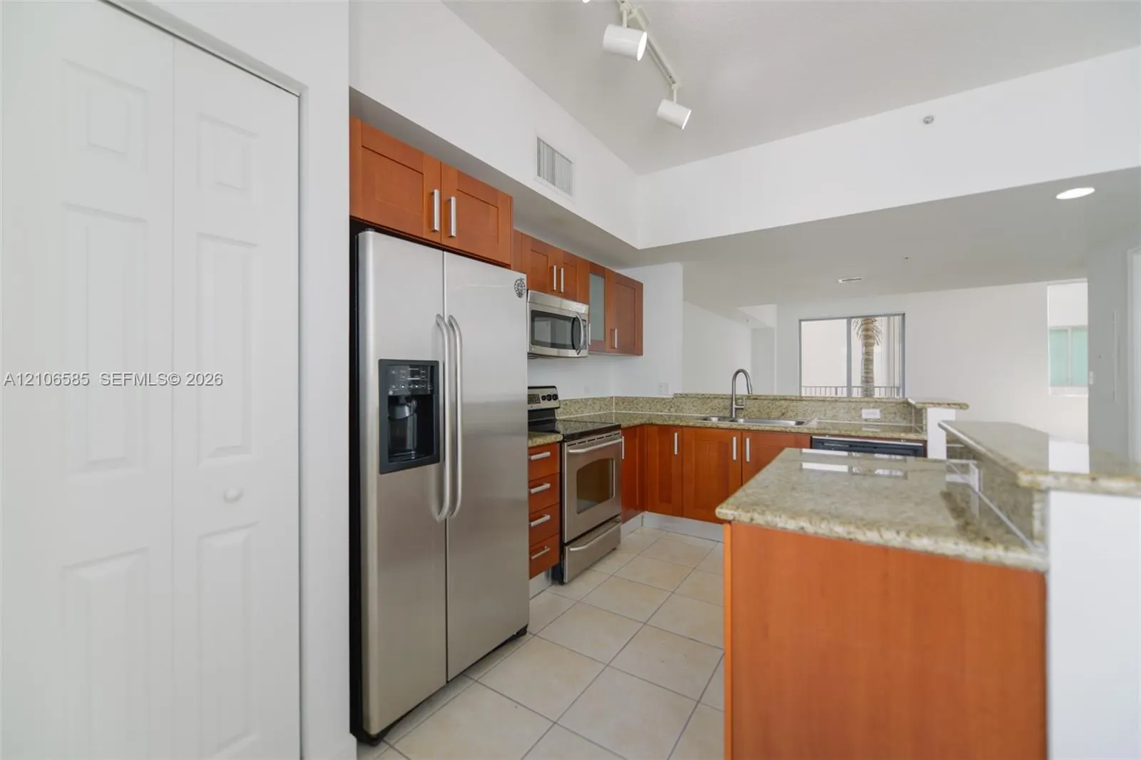2146 Van Buren Street #406