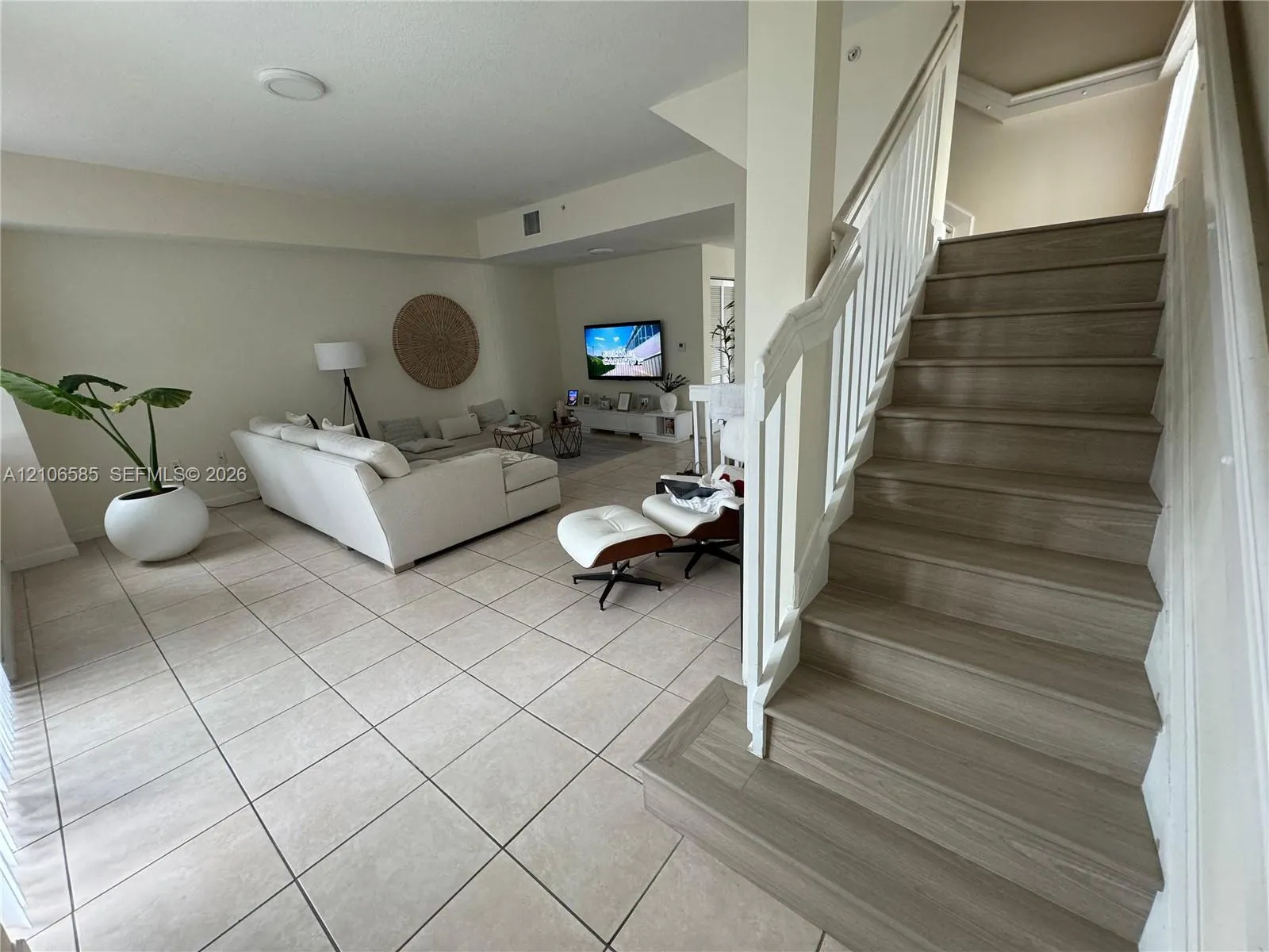 2146 Van Buren Street #406