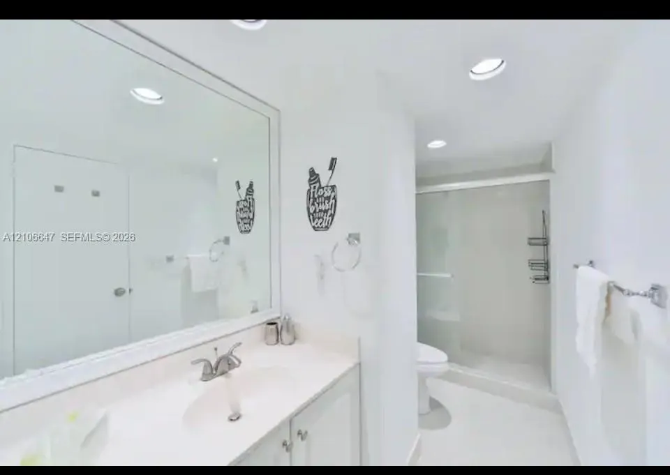 4001 S Ocean Drive #7L