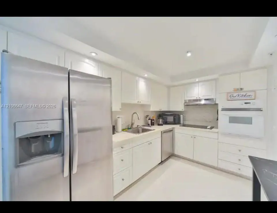 4001 S Ocean Drive #7L