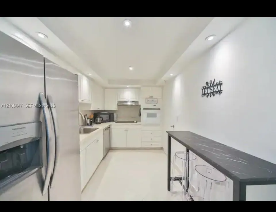 4001 S Ocean Drive #7L