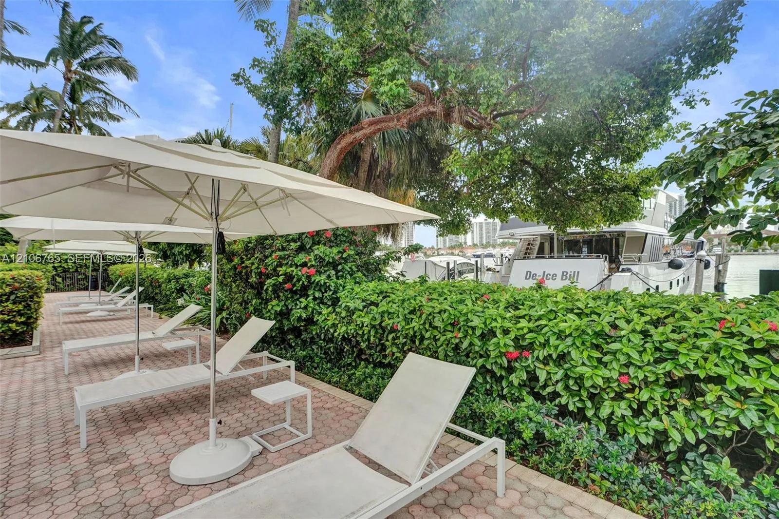 3598 Yacht Club Drive #901