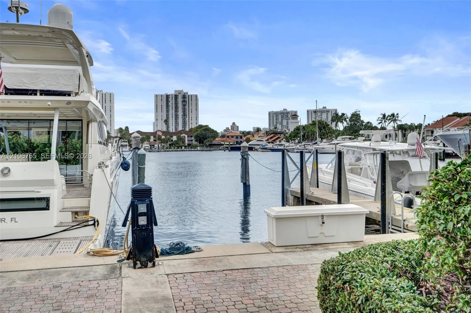 3598 Yacht Club Drive #901