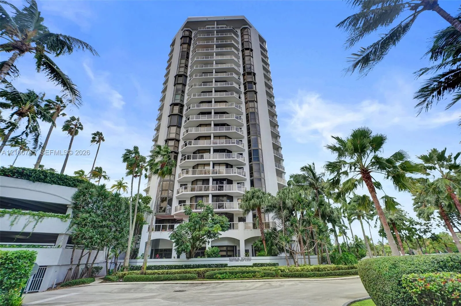 3598 Yacht Club Drive #901