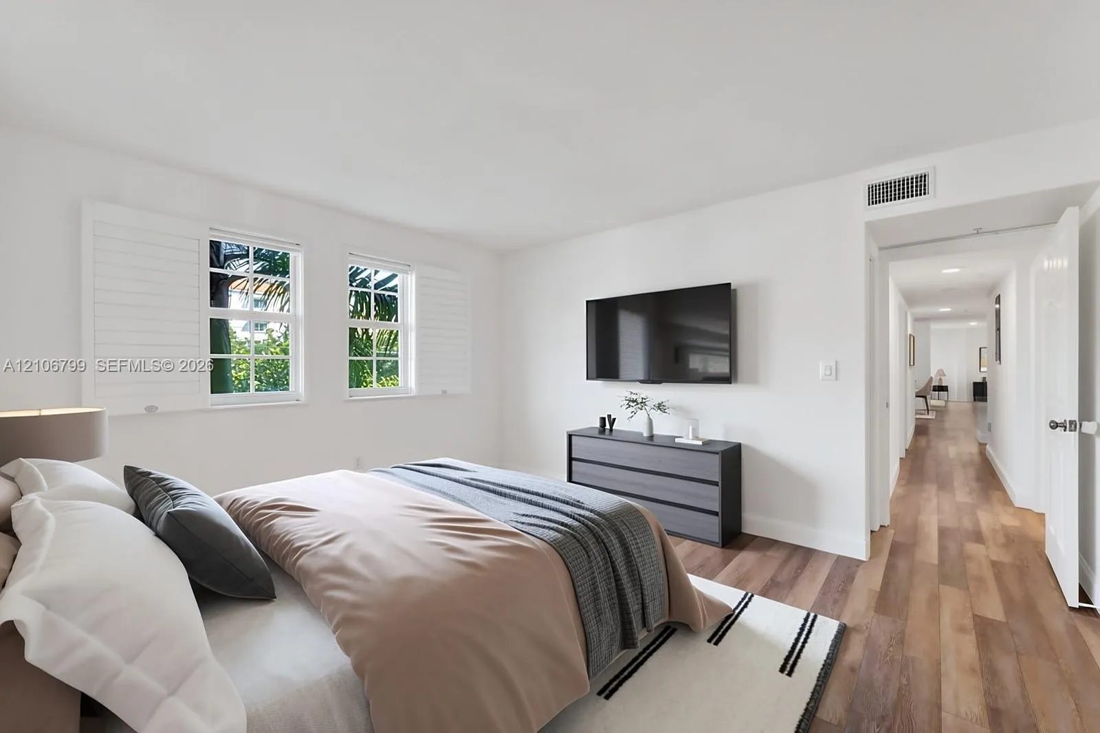 323 Navarre Avenue #202