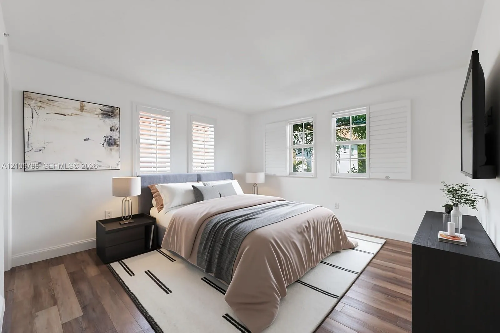 323 Navarre Avenue #202
