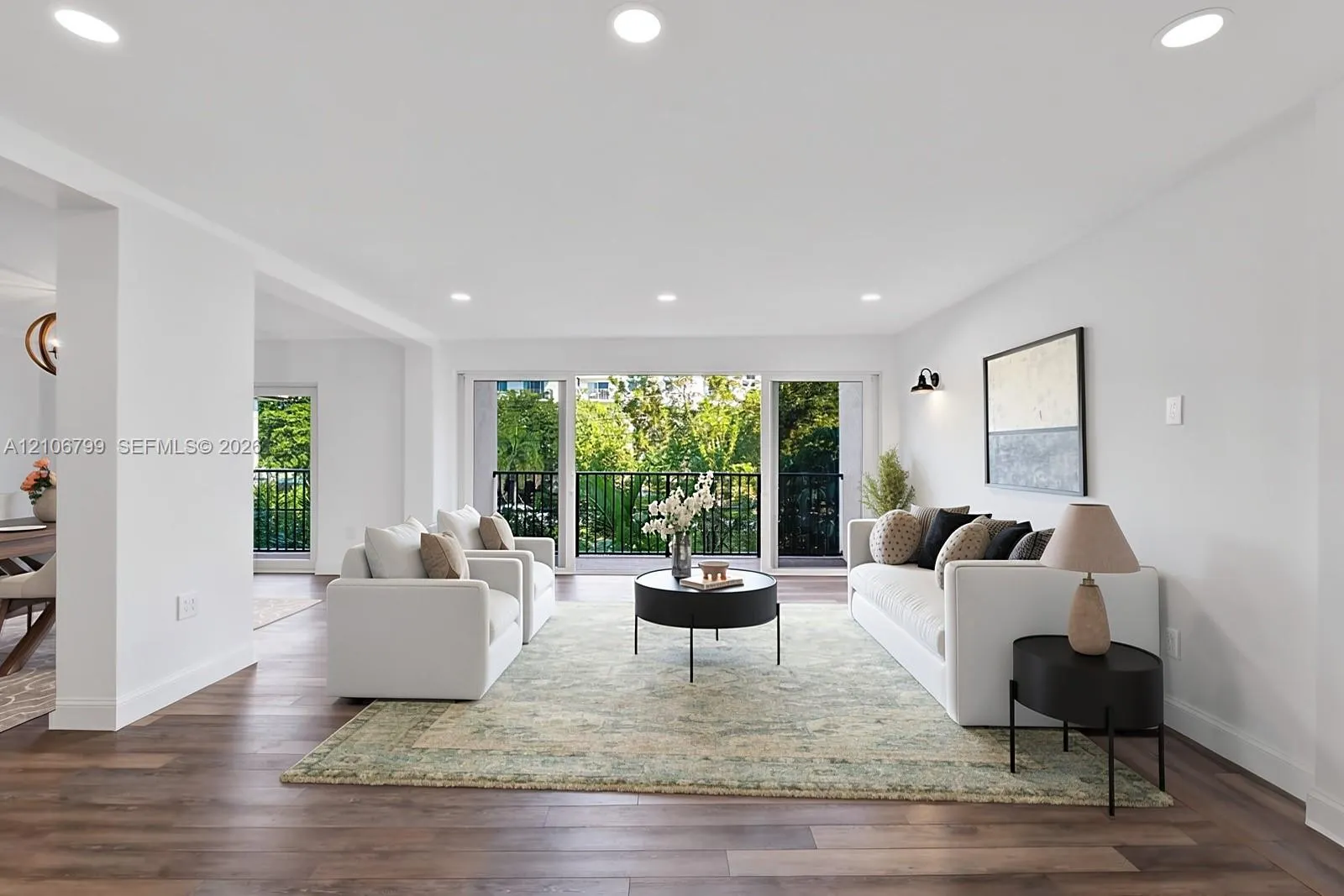 323 Navarre Avenue #202