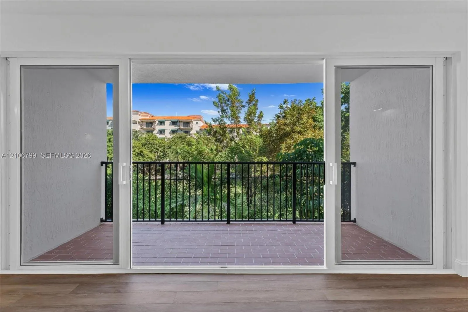 323 Navarre Avenue #202