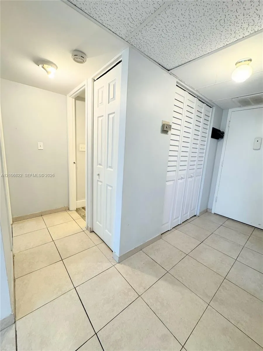 2781 Taft Street #111