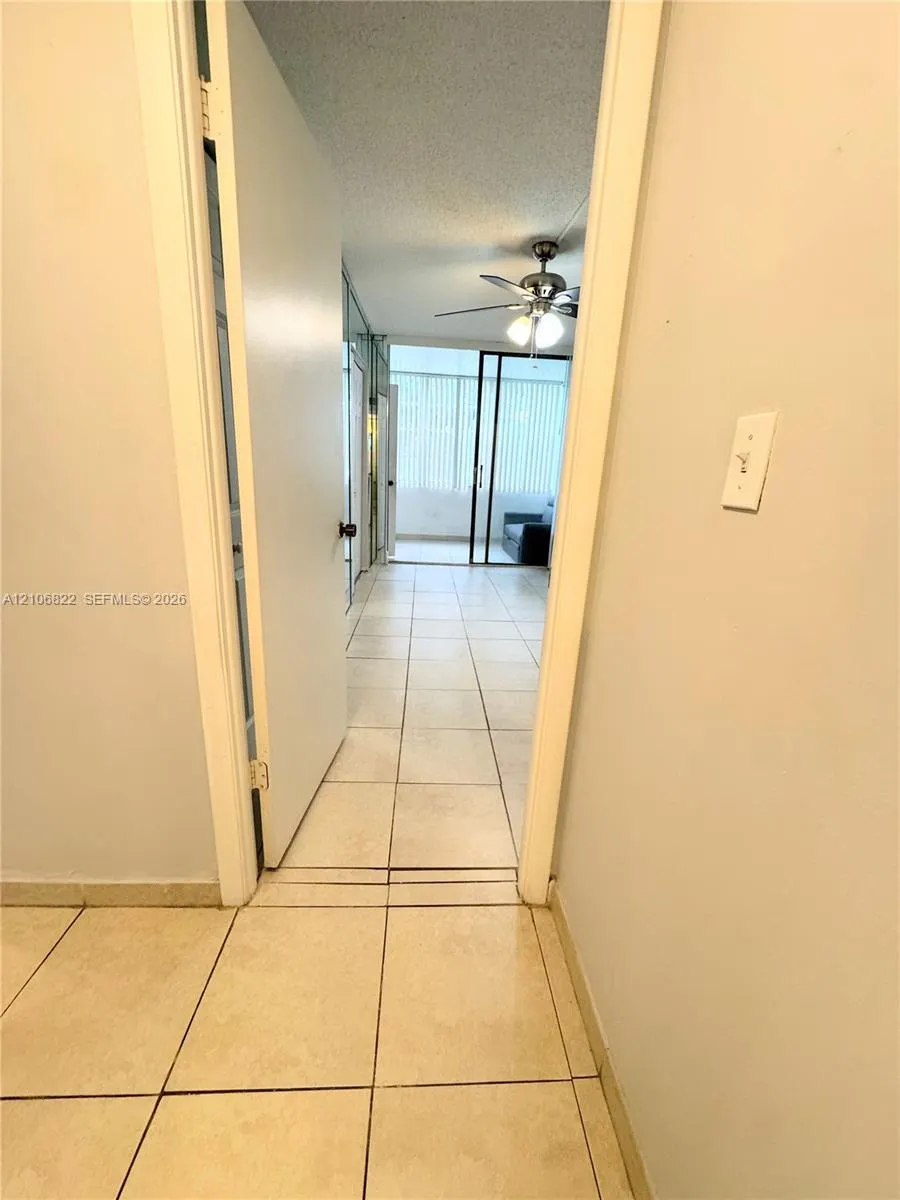 2781 Taft Street #111