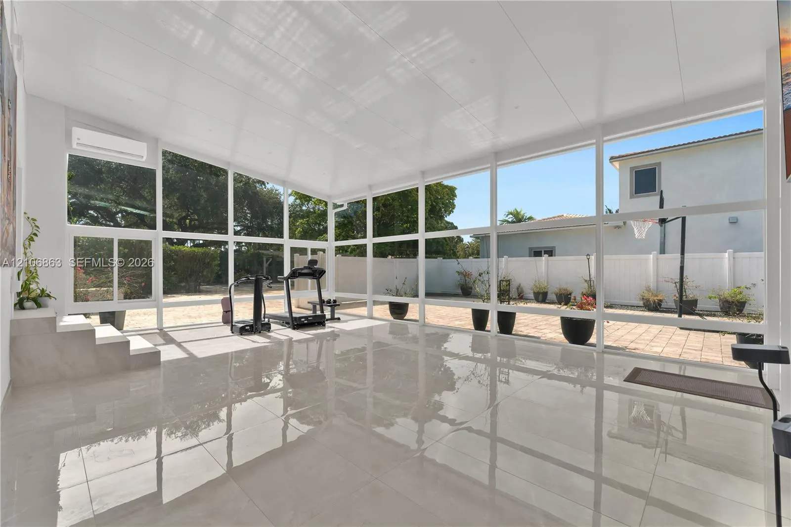 11144 NE 8th Court