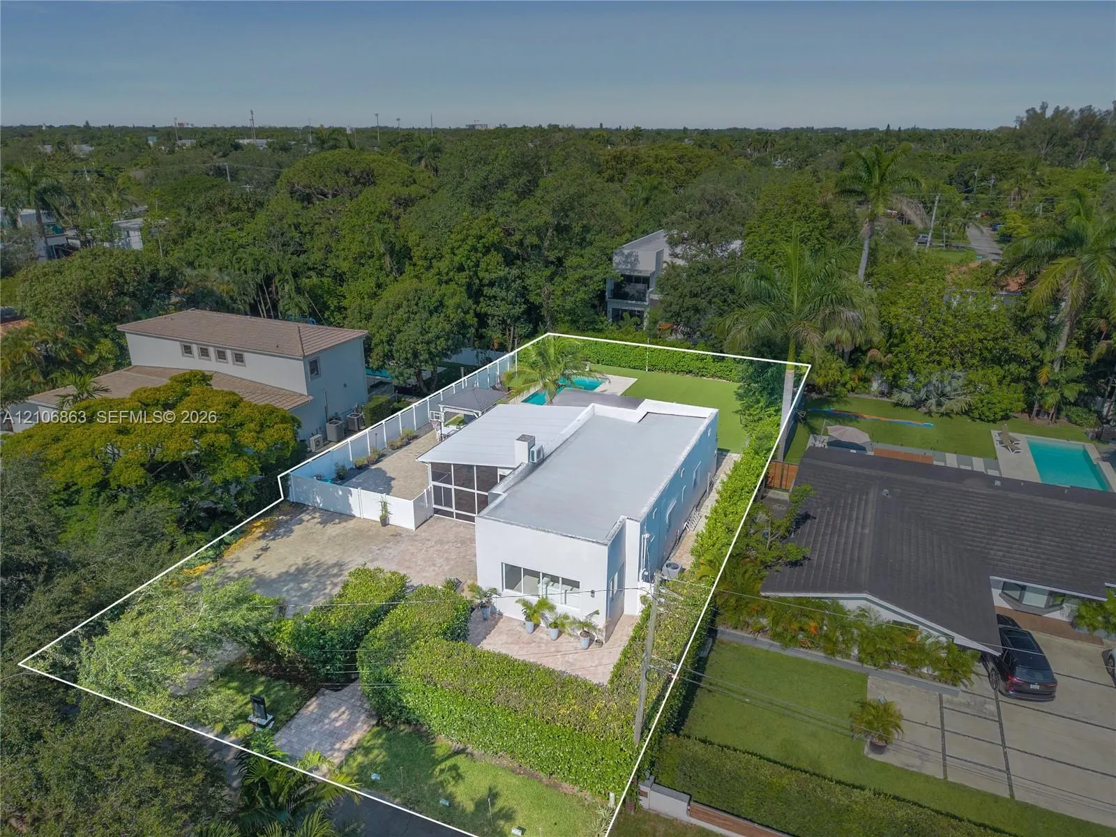 11144 NE 8th Court