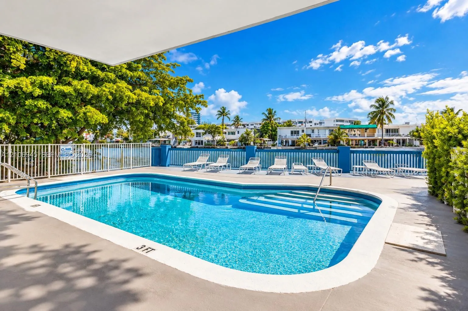 7133 Bay Drive #401