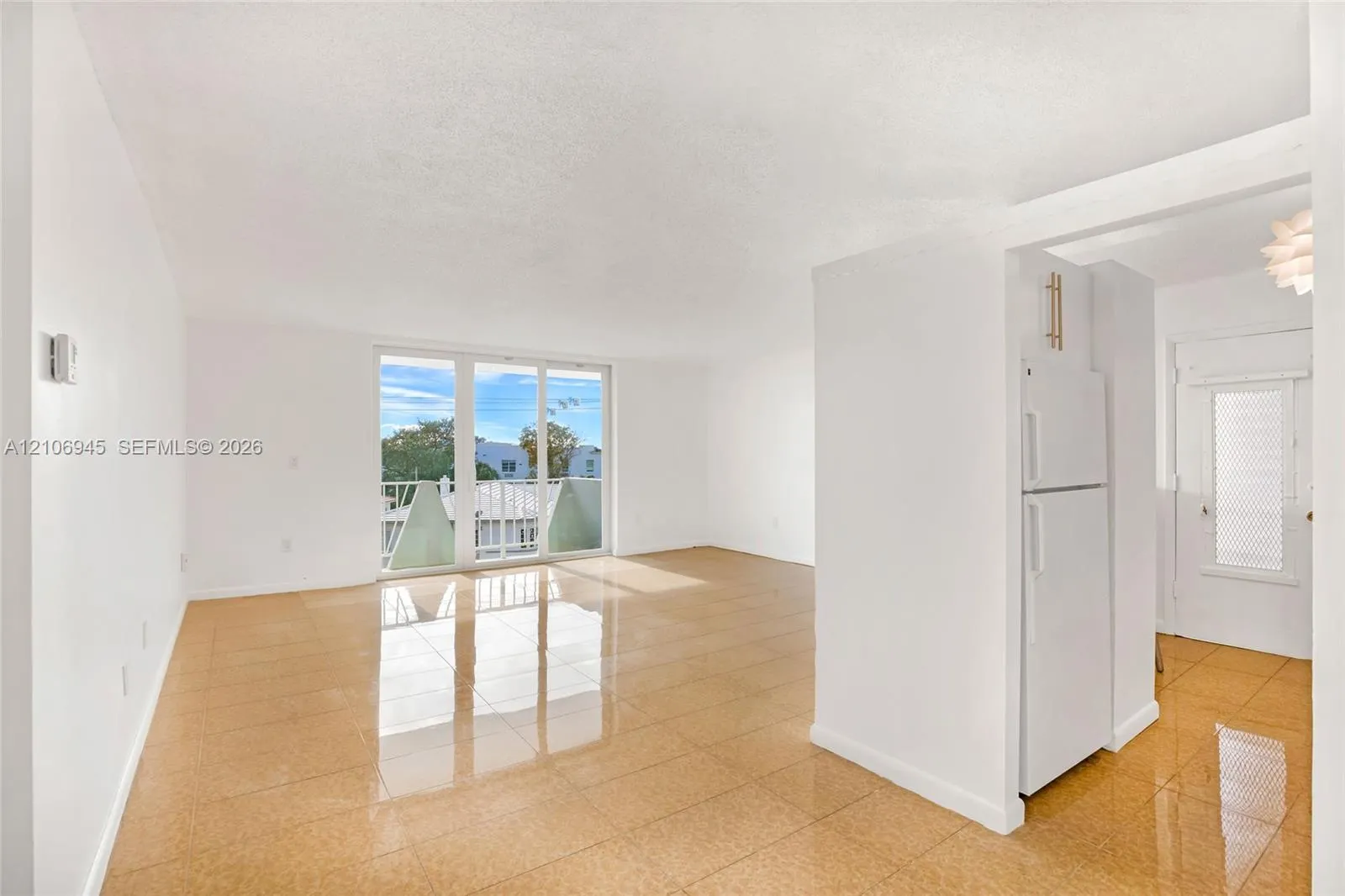 7133 Bay Drive #401