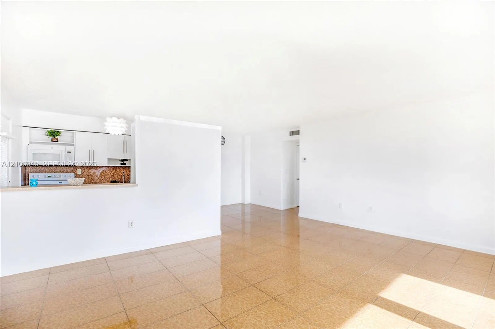 7133 Bay Drive #401