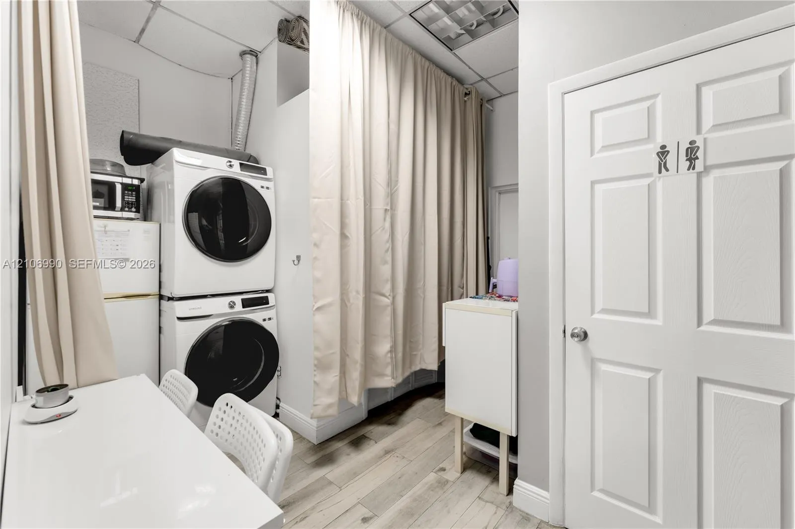 83** SW 40 Street