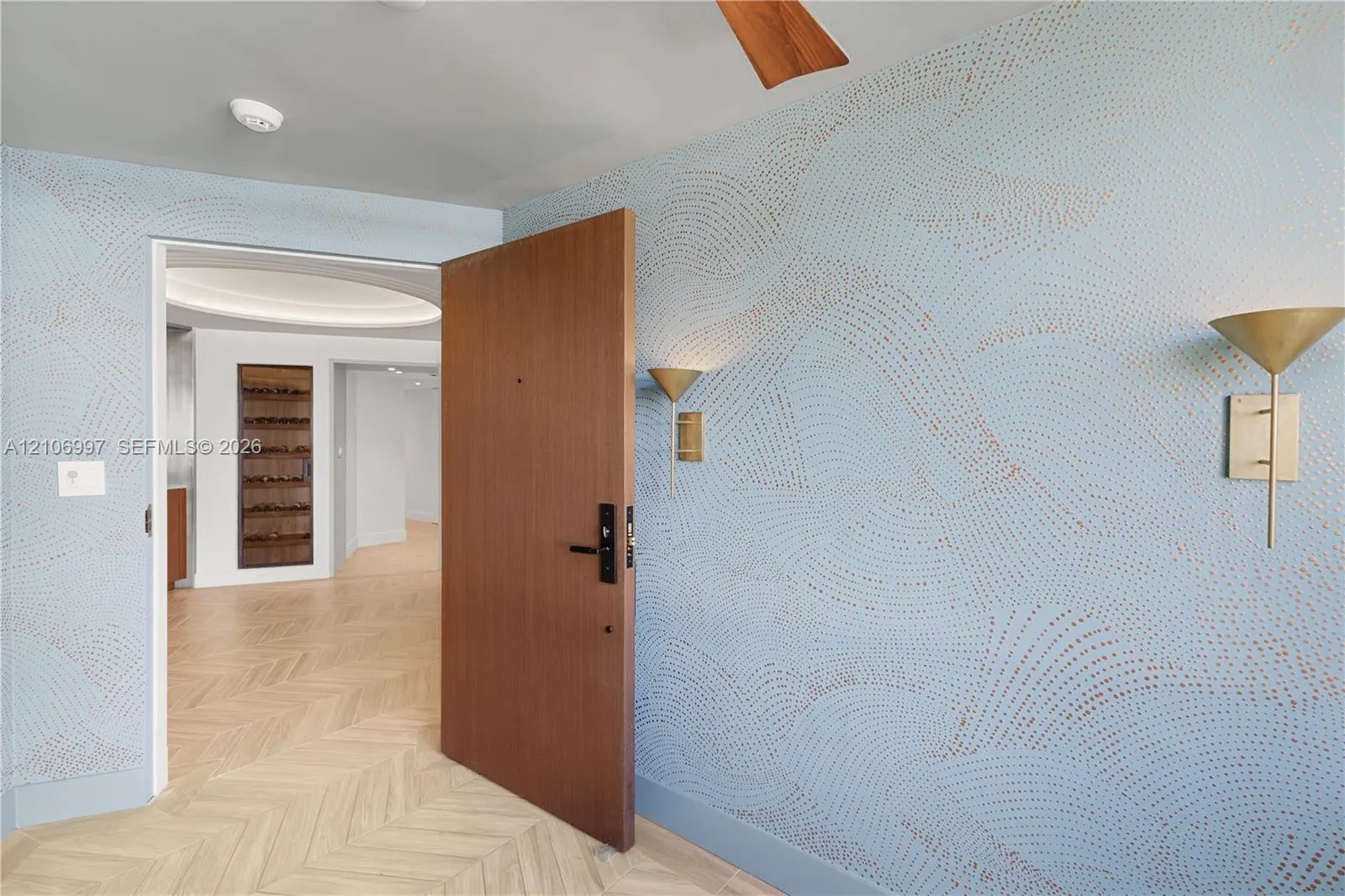 5845 Collins Avenue #405/406