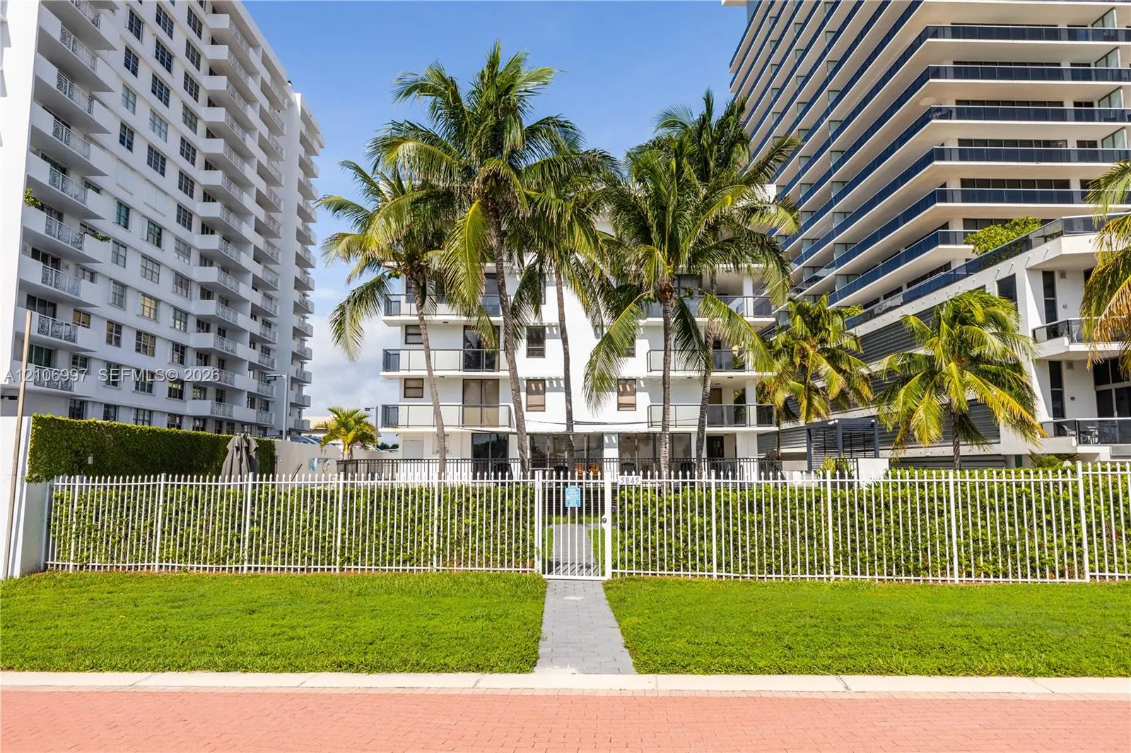 5845 Collins Avenue #405/406