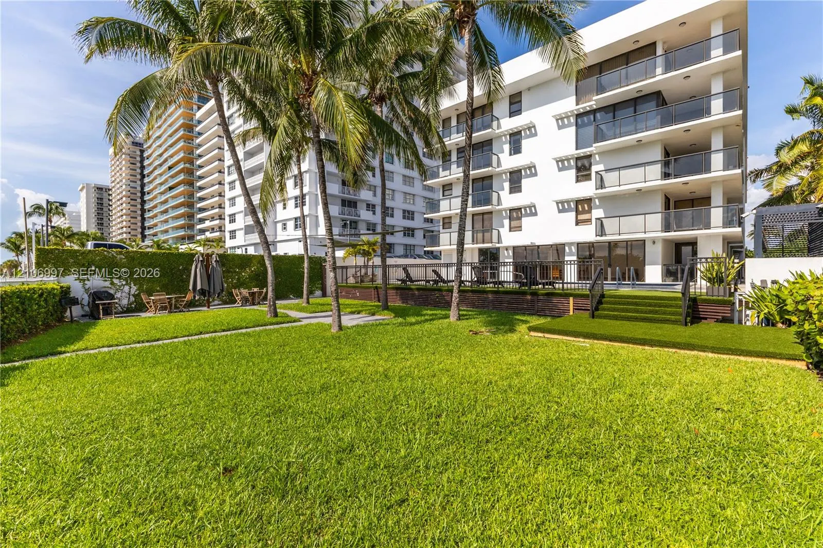 5845 Collins Avenue #405/406