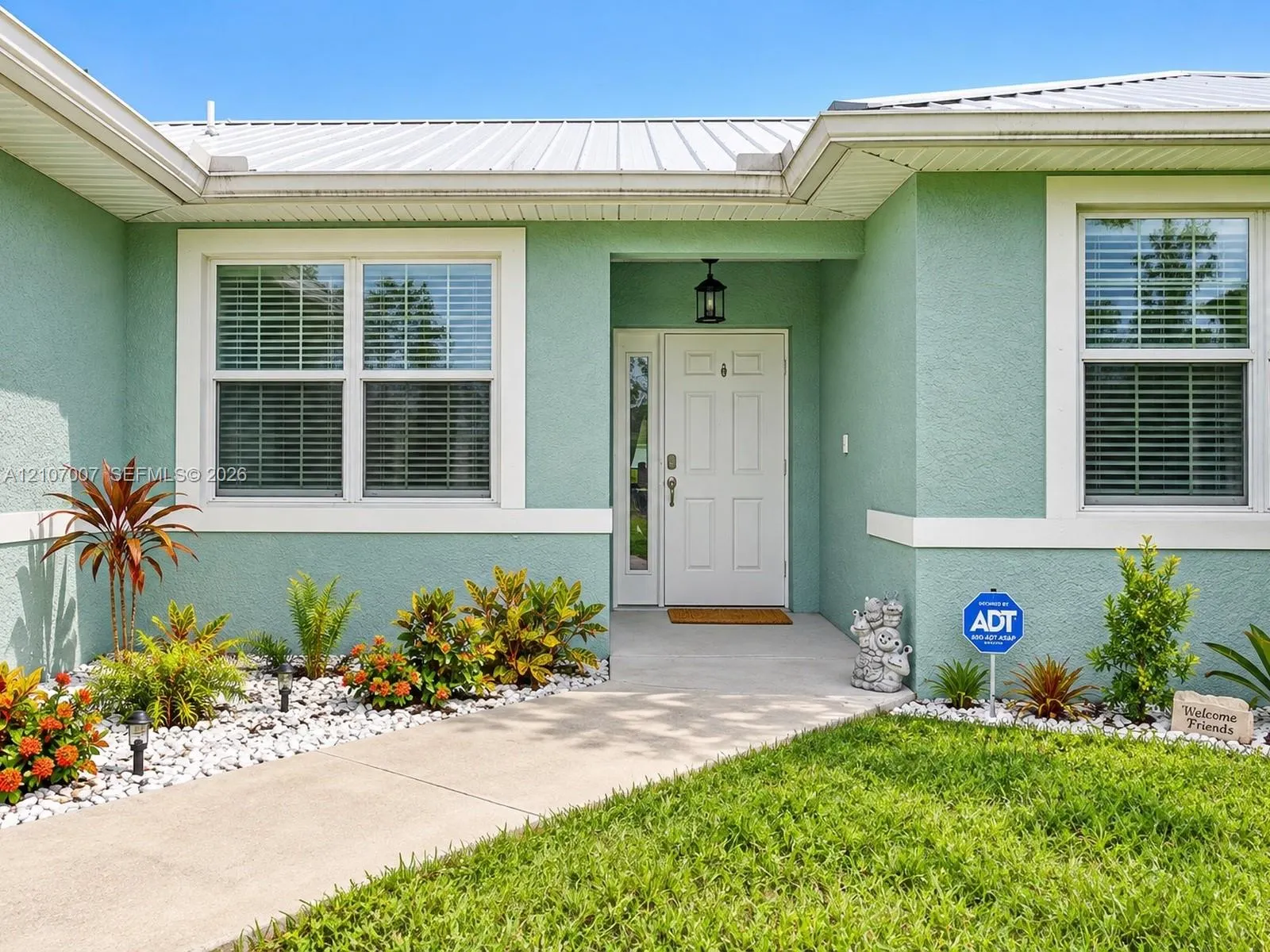 6016 W Joy Court