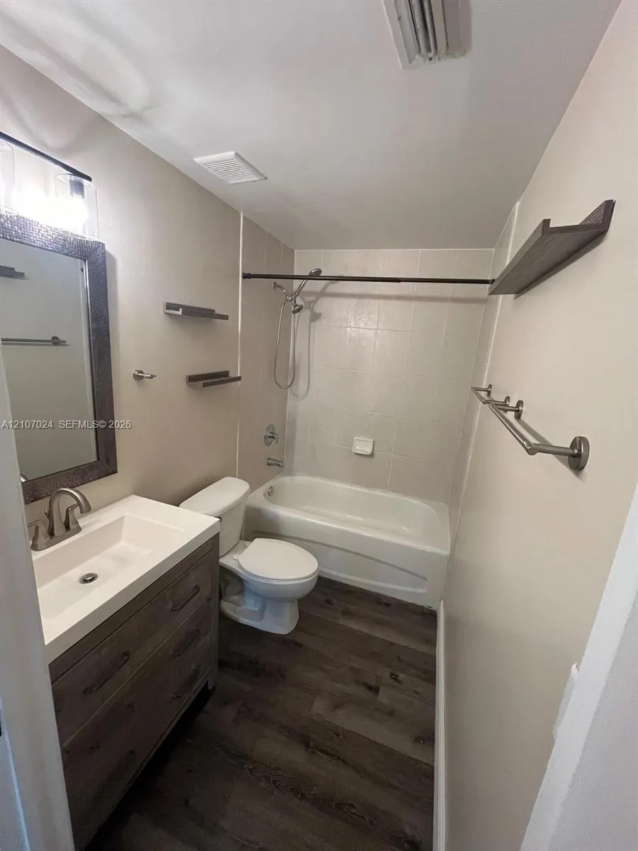 7260 NW 114th Avenue #20610