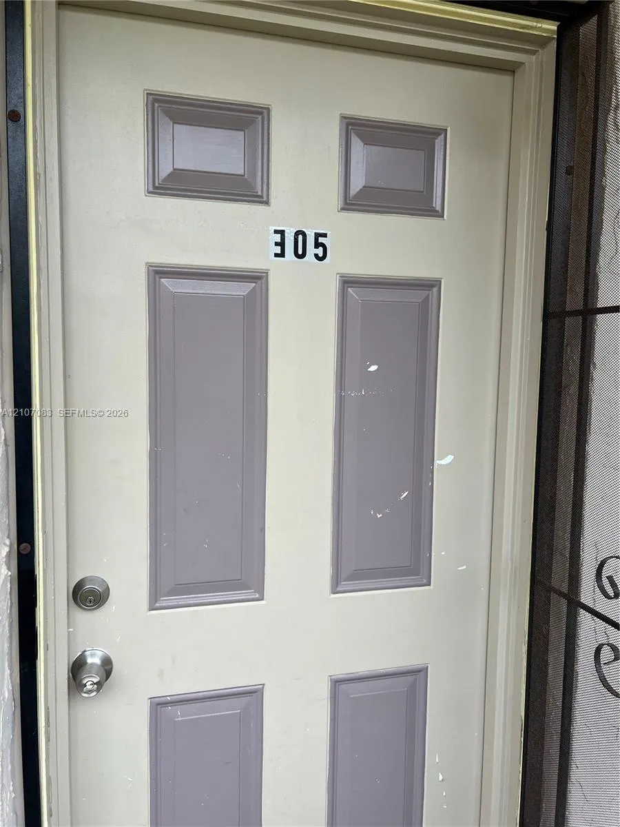2800 NW 56th Avenue #B305