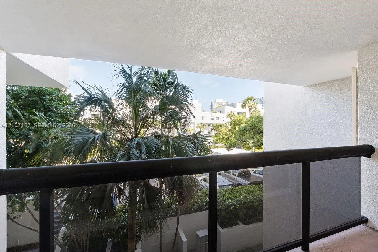 416 Poinciana Drive #1722