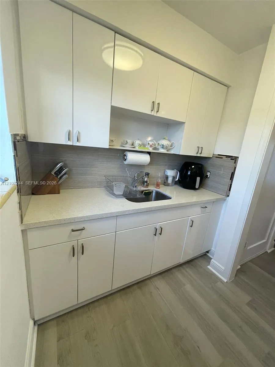 643 SW 11th Street #12-W