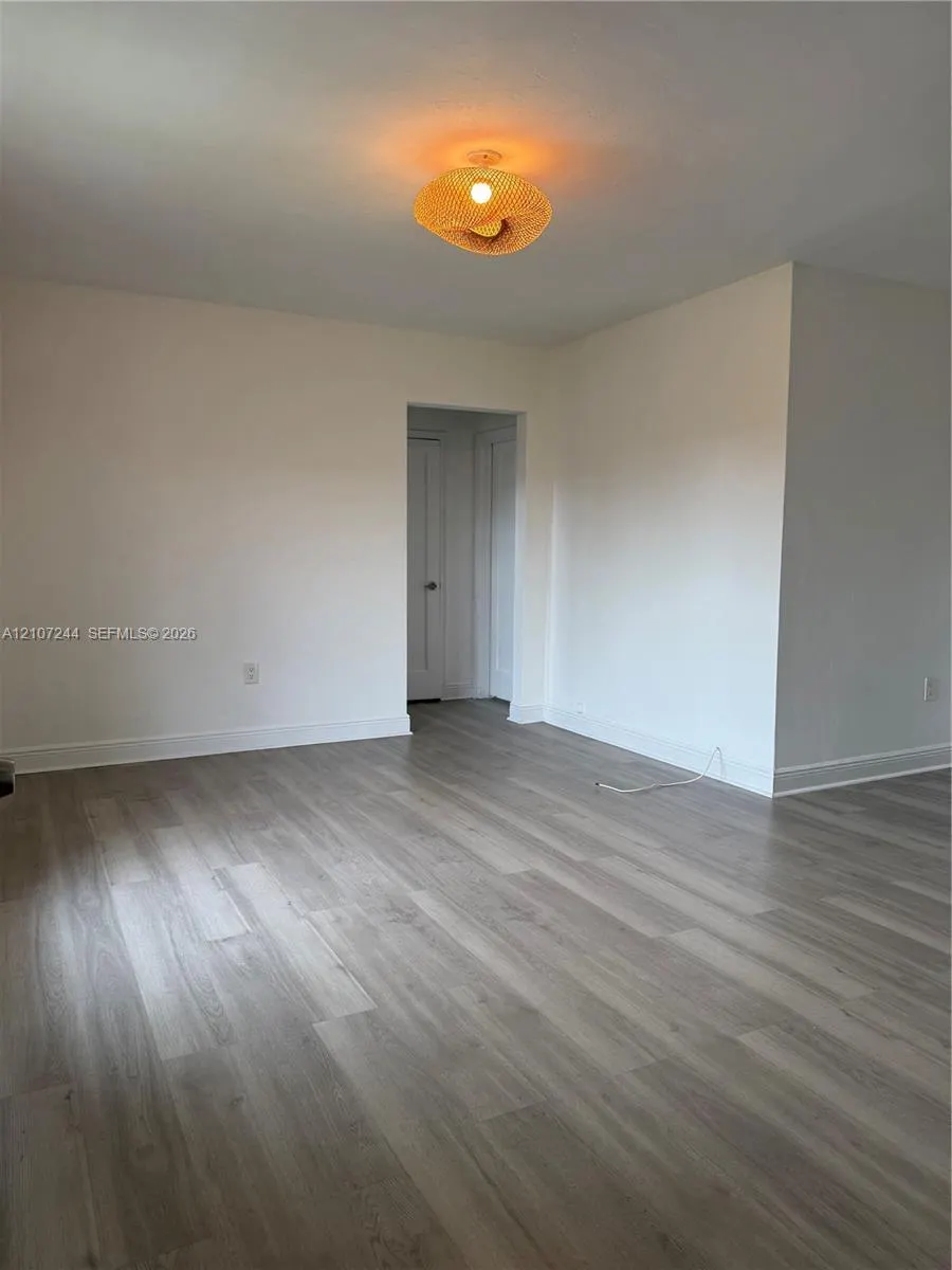 643 SW 11th Street #12-W