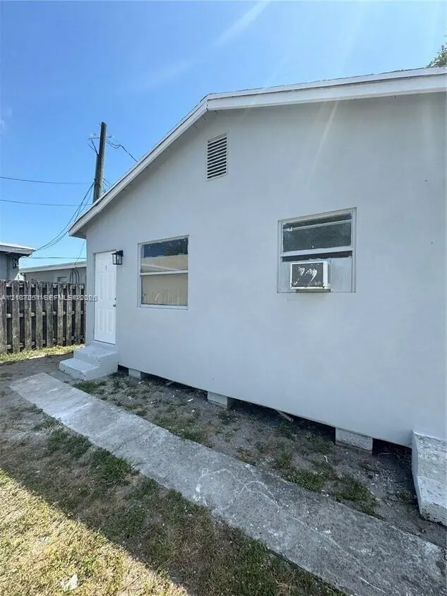 517 NW 1st Avenue #2