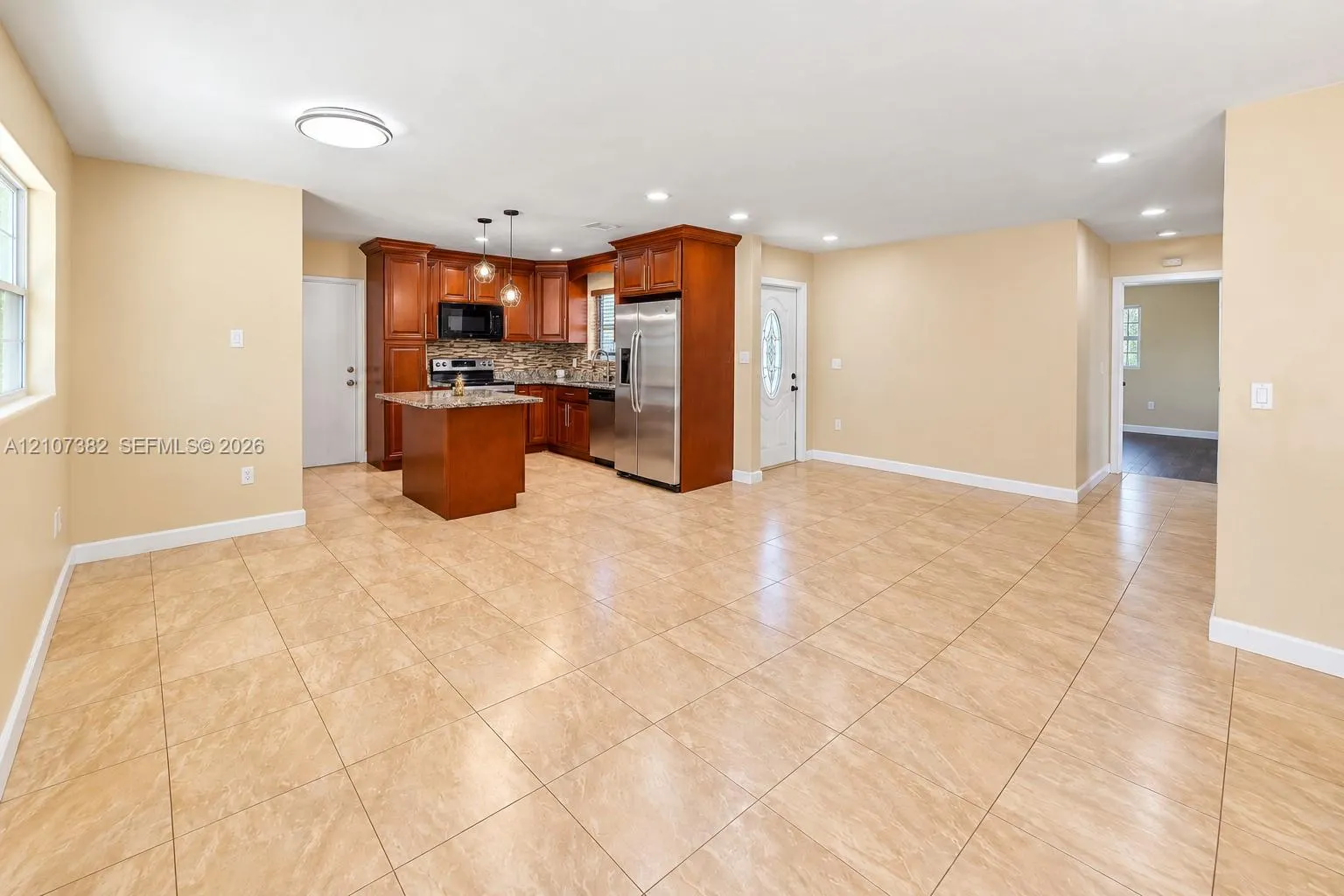 859 Caroline Circle