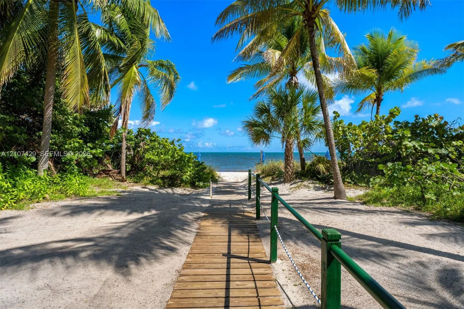 881 Ocean Drive #13H