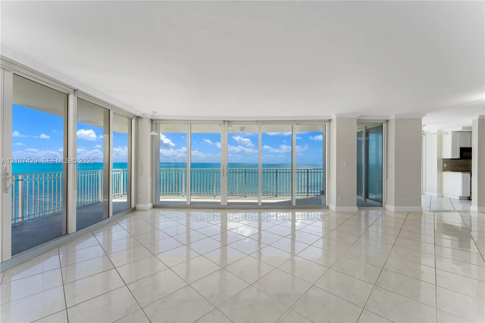 881 Ocean Drive #13H