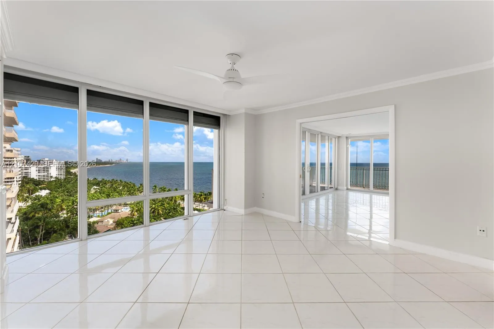881 Ocean Drive #13H