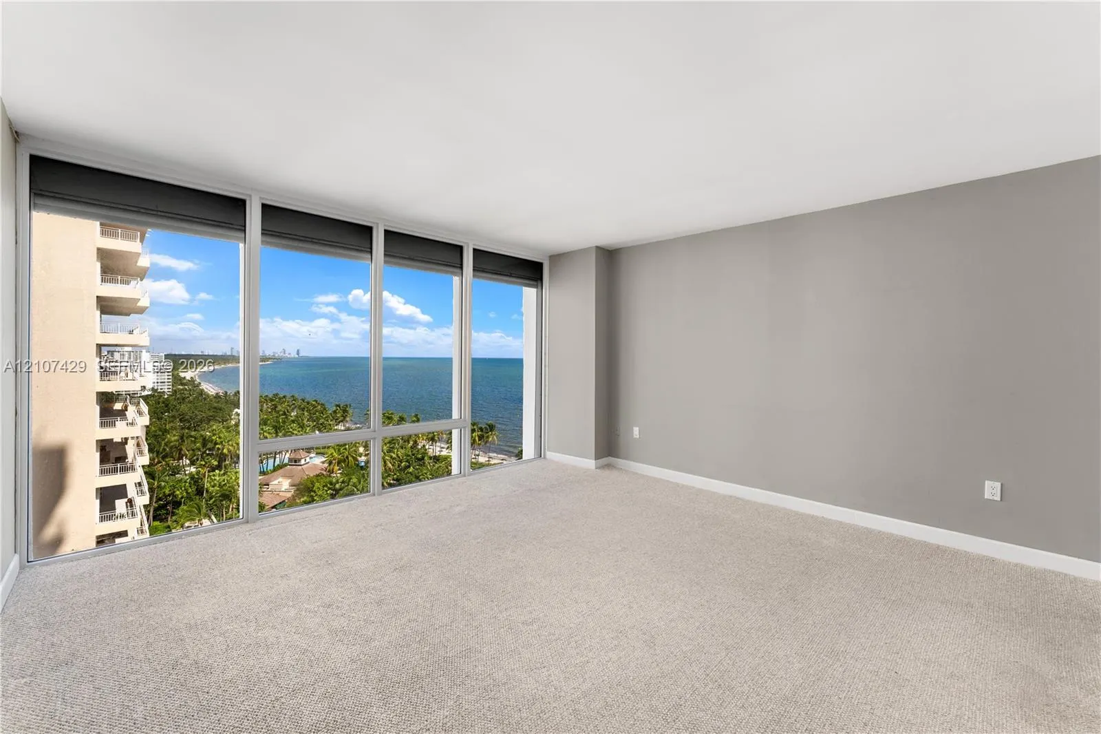 881 Ocean Drive #13H