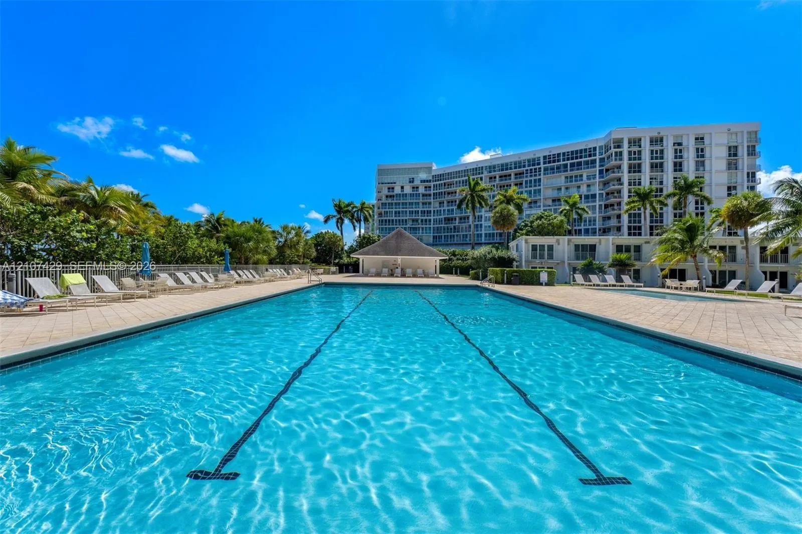 881 Ocean Drive #13H