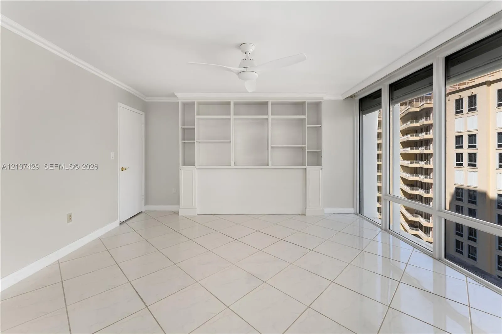 881 Ocean Drive #13H