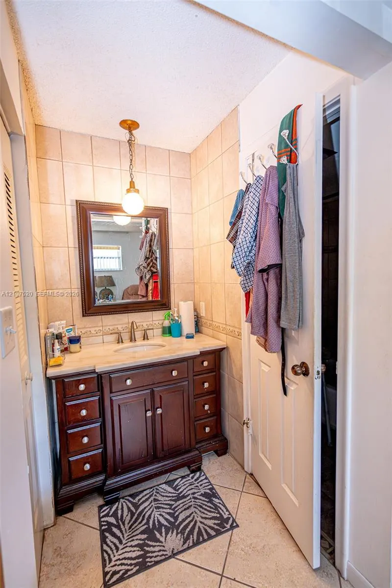 3531 Inverrary Drive #108