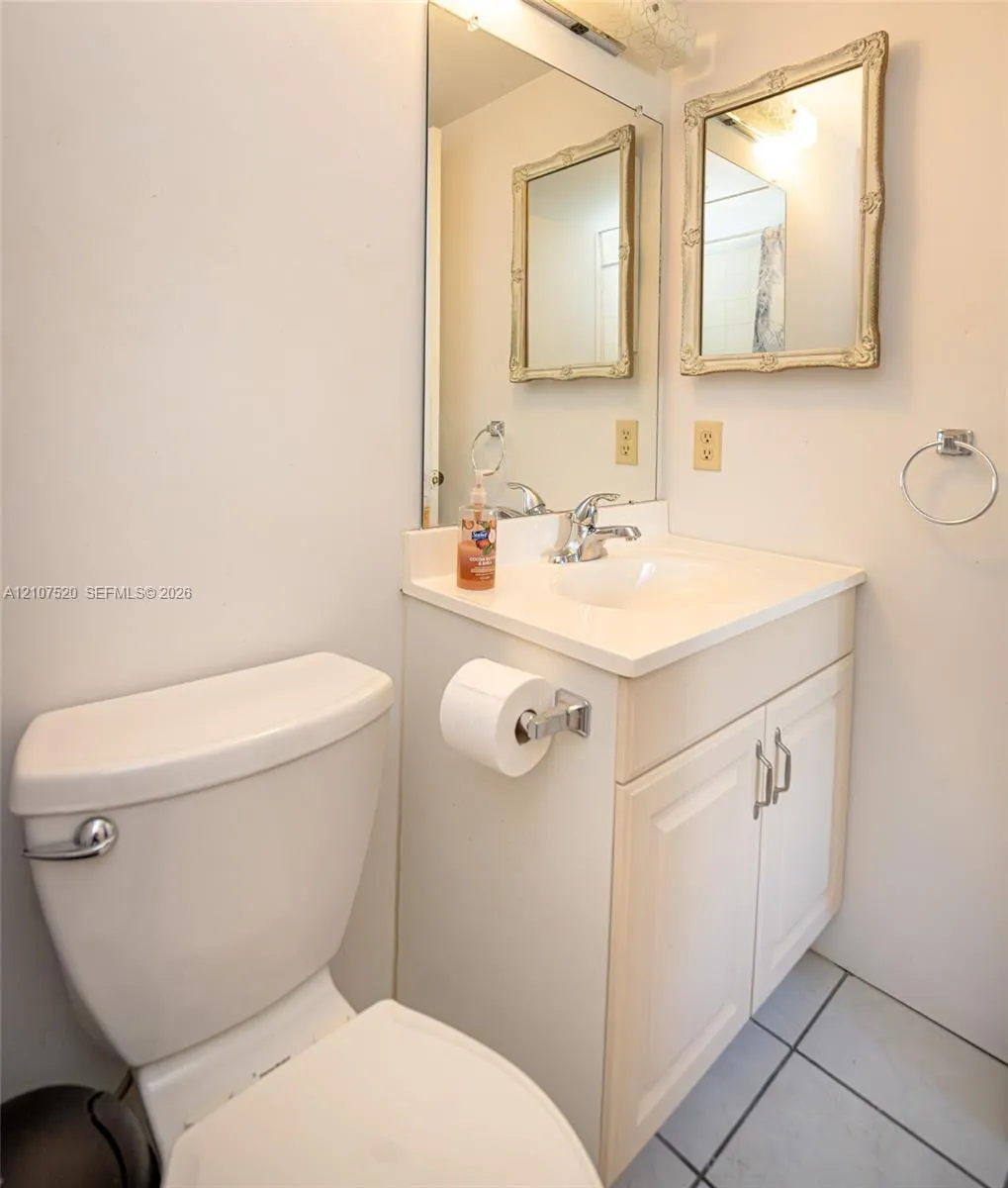 3531 Inverrary Drive #108