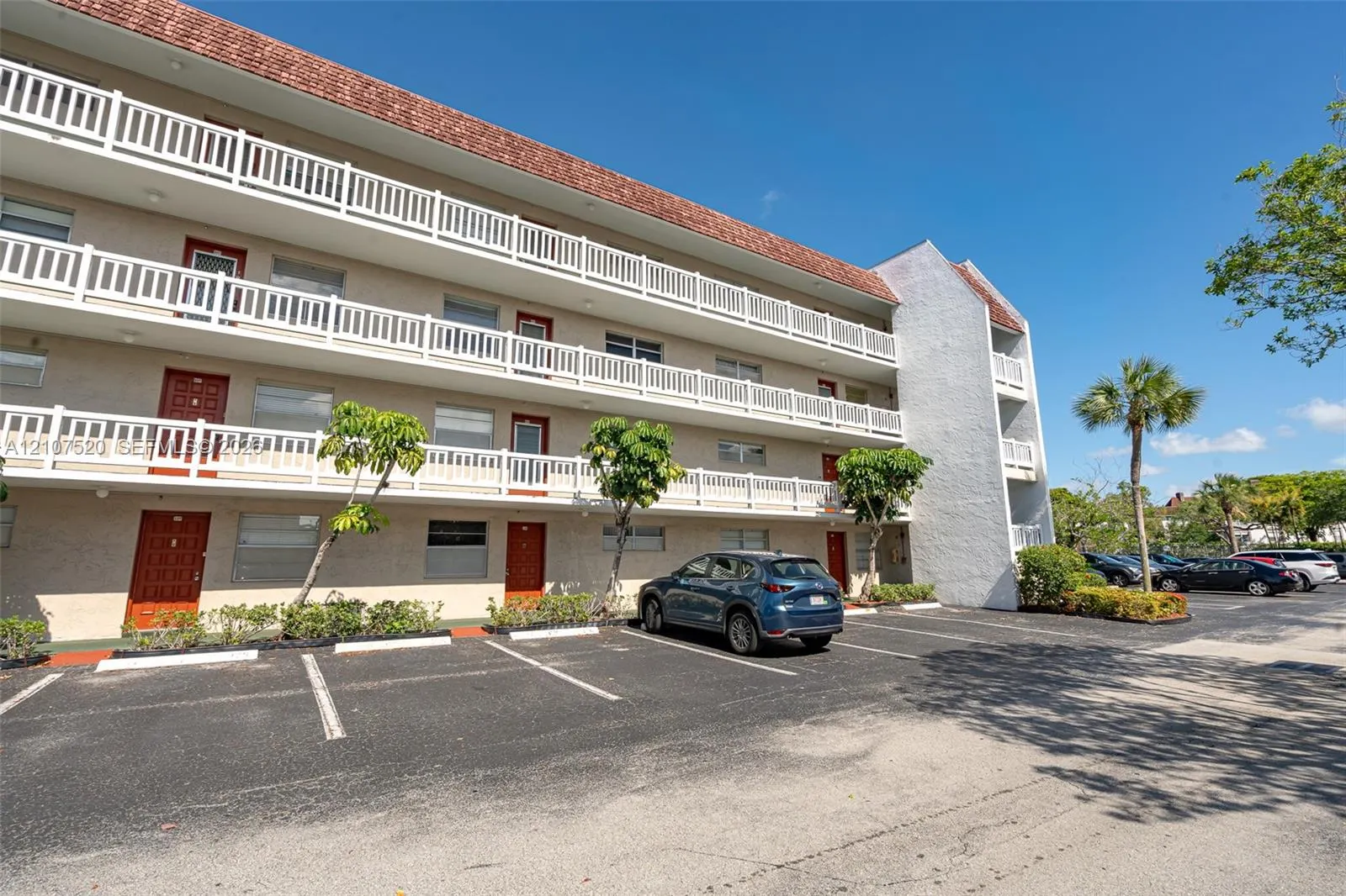 3531 Inverrary Drive #108
