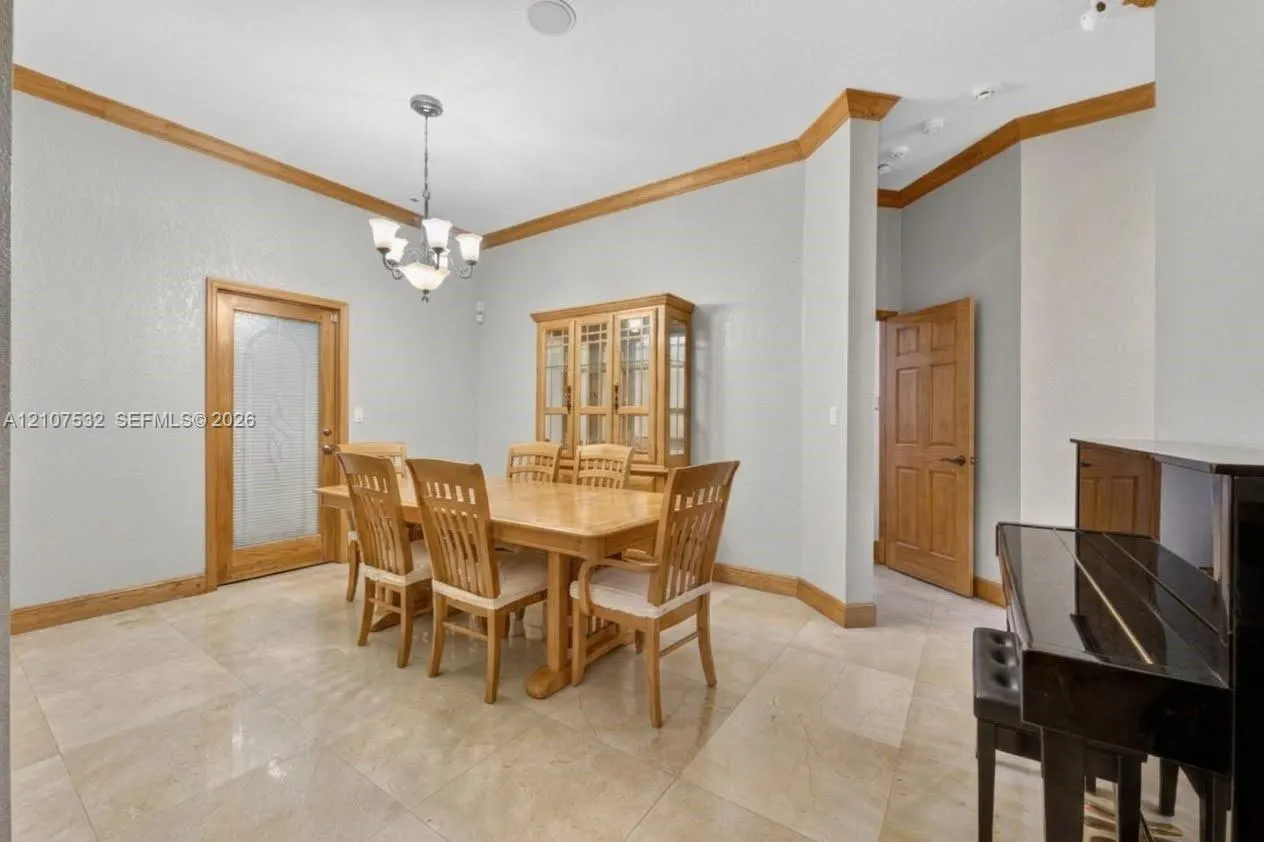 9124 NW 147th Terrace